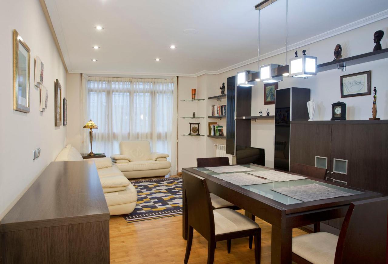 Apartamento De La Casona De Riomera Oviedo Exterior photo